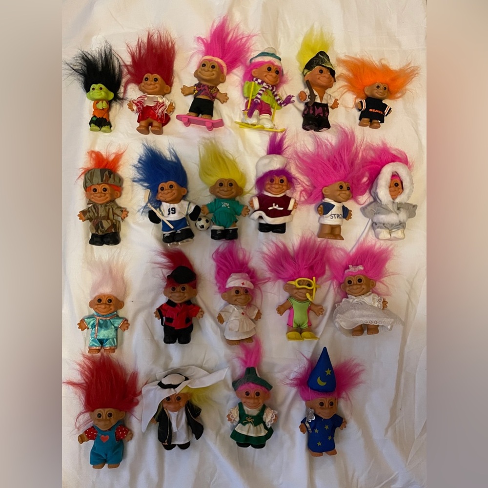 Vintage Russ Troll Dolls (sold as lot)